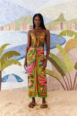 Farm Rio Toucans Scarf Lenzing™ Ecovero™ Viscose Crop Top 7 Farm Rio Toucans Scarf Lenzing™ Ecovero™ Viscose Crop Top -Colorful Wear Store 303977 01