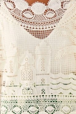 Farm Rio Off-White Morada Boa Guipire Blouse 8 Farm Rio Off-White Morada Boa Guipire Blouse -Colorful Wear Store 306104 04