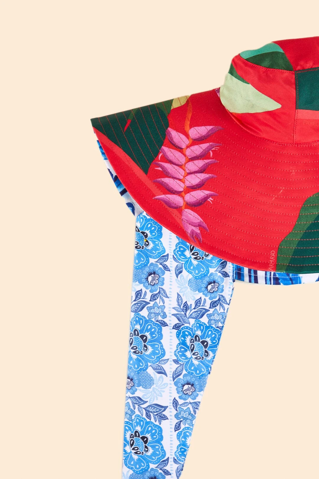 Farm Rio Heliconia Red Hat 2 Farm Rio Heliconia Red Hat - Image 2