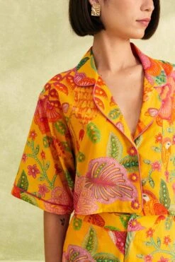 Farm Rio Yellow Macaw Bloom Shirt 8 Farm Rio Yellow Macaw Bloom Shirt -Colorful Wear Store 309403 03 f762bb33 98dc 41f2 a922 b18d80dbac55