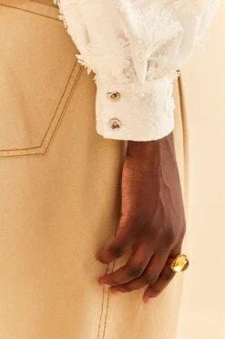 Farm Rio Off-White Smocked Yoke 3d Flower Blouse -Colorful Wear Store 312290 05