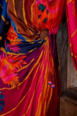 Farm Rio Vintage Wave Circle Cut-Out Midi Dress -Colorful Wear Store 312373 04