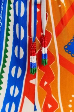 Farm Rio Off-White Pitta Colors Shorts 10 Farm Rio Off-White Pitta Colors Shorts -Colorful Wear Store 313676 05