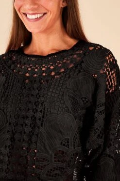 Farm Rio Black Alucina Luz Guipire Crop Top 7 Farm Rio Black Alucina Luz Guipire Crop Top -Colorful Wear Store 314508 03