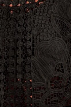 Farm Rio Black Alucina Luz Guipire Crop Top 9 Farm Rio Black Alucina Luz Guipire Crop Top -Colorful Wear Store 314508 05